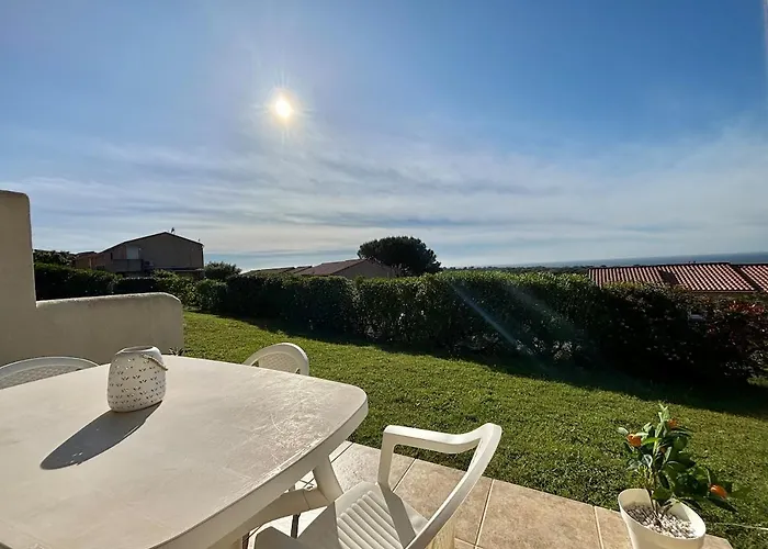 Apartment Climatise Vue En Rez-de-jardin