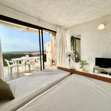 Climatise Vue En Rez-de-jardin * Lumio (Corsica)