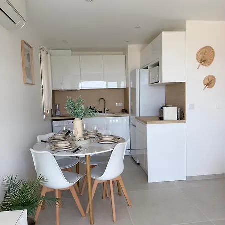 Climatise Vue En Rez-de-jardin شقة *
