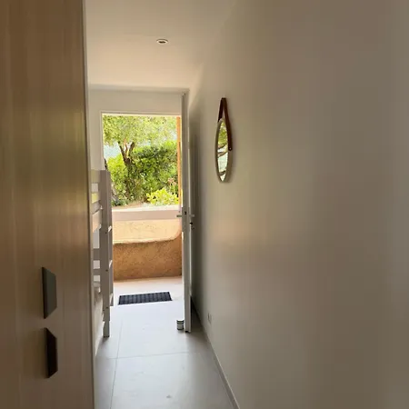 Climatise Vue En Rez-de-jardin شقة
