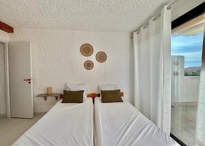 Climatise Vue En Rez-de-jardin Апартаменты