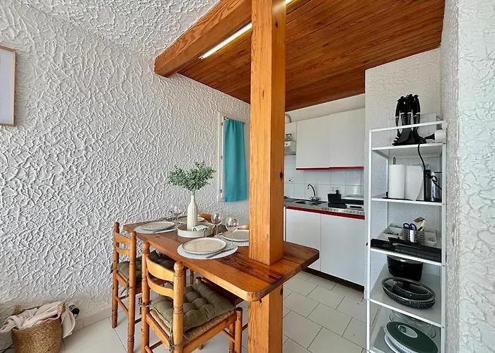 Apartmán Climatise Vue En Rez-de-jardin