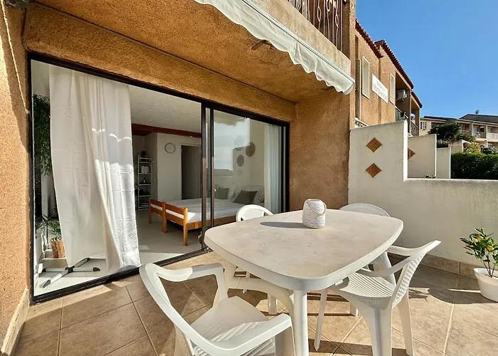 Climatise Vue En Rez-de-jardin Lumio (Corsica)